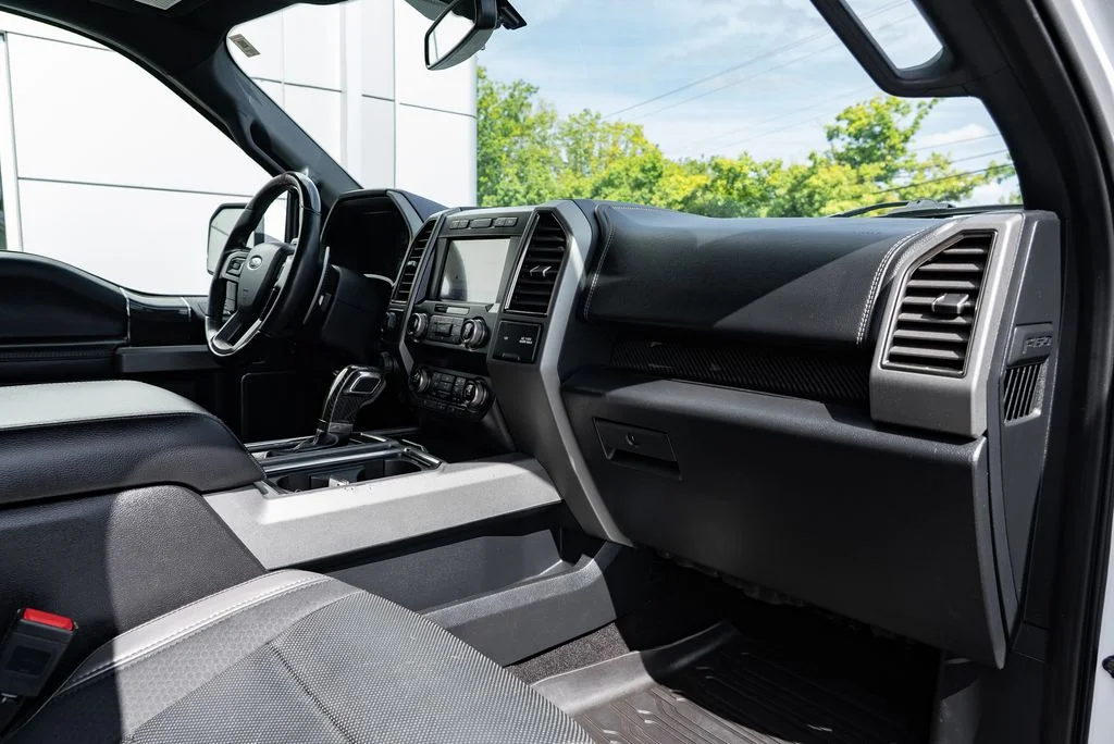 Used 2020 White Ford Raptor image 30
