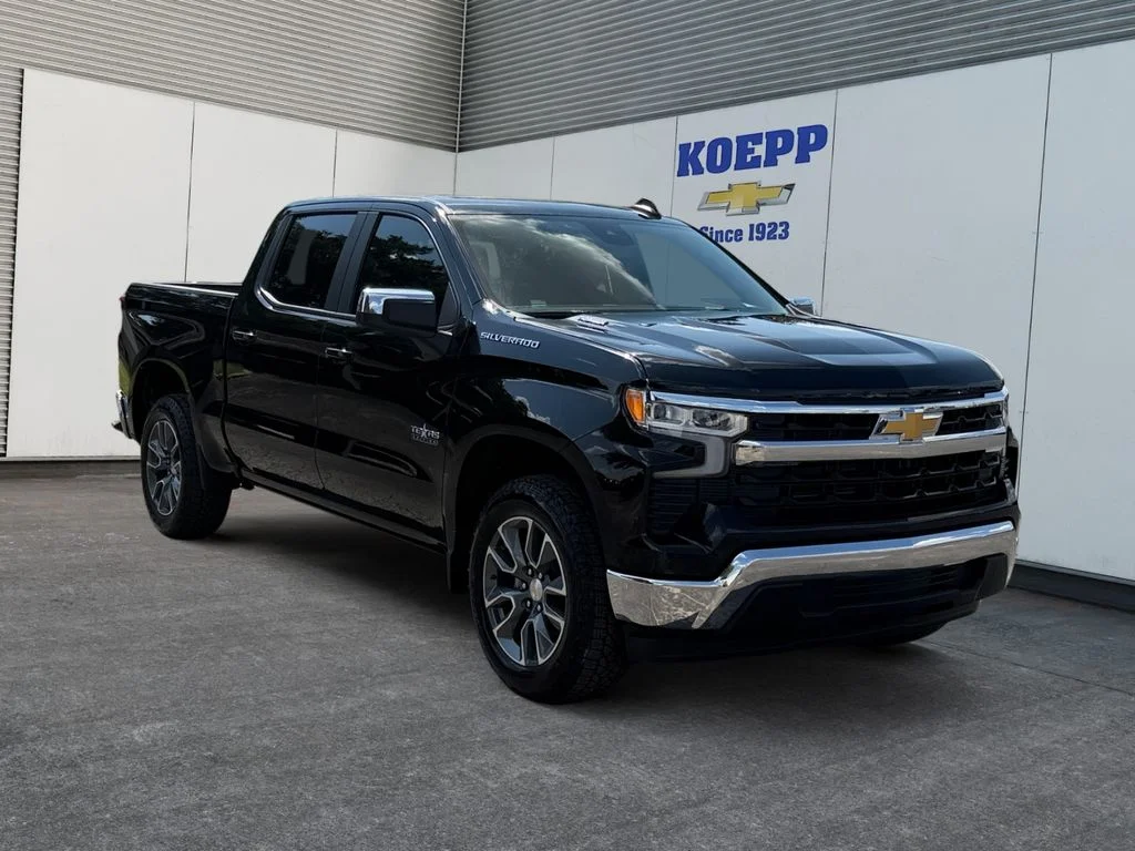 New 2026 Black Chevrolet LT image 7