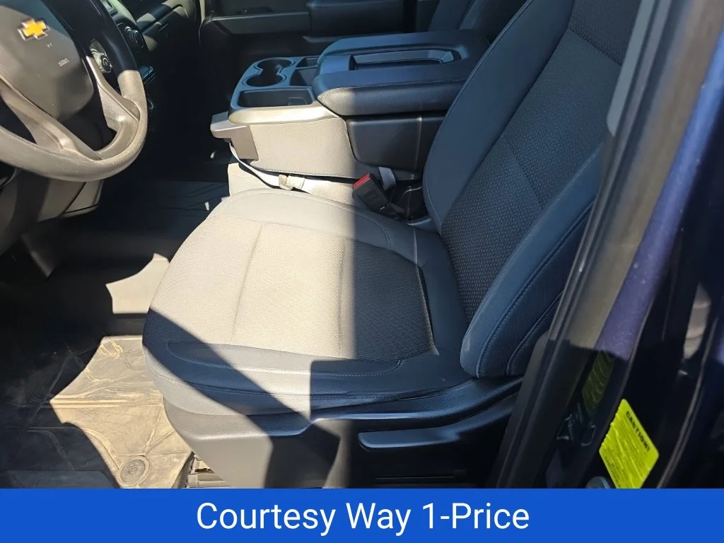 Used 2020 Blue Chevrolet Custom image 11