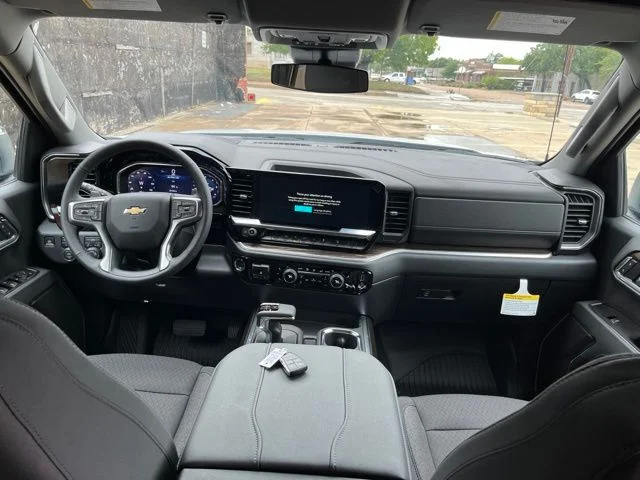 New 2026 White Chevrolet LT image 26