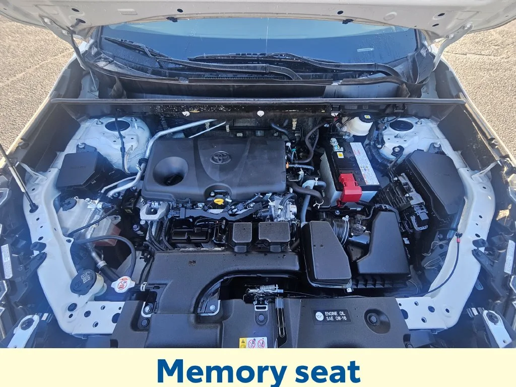 Used 2023 Wind Chill Pearl Toyota Limited image 28