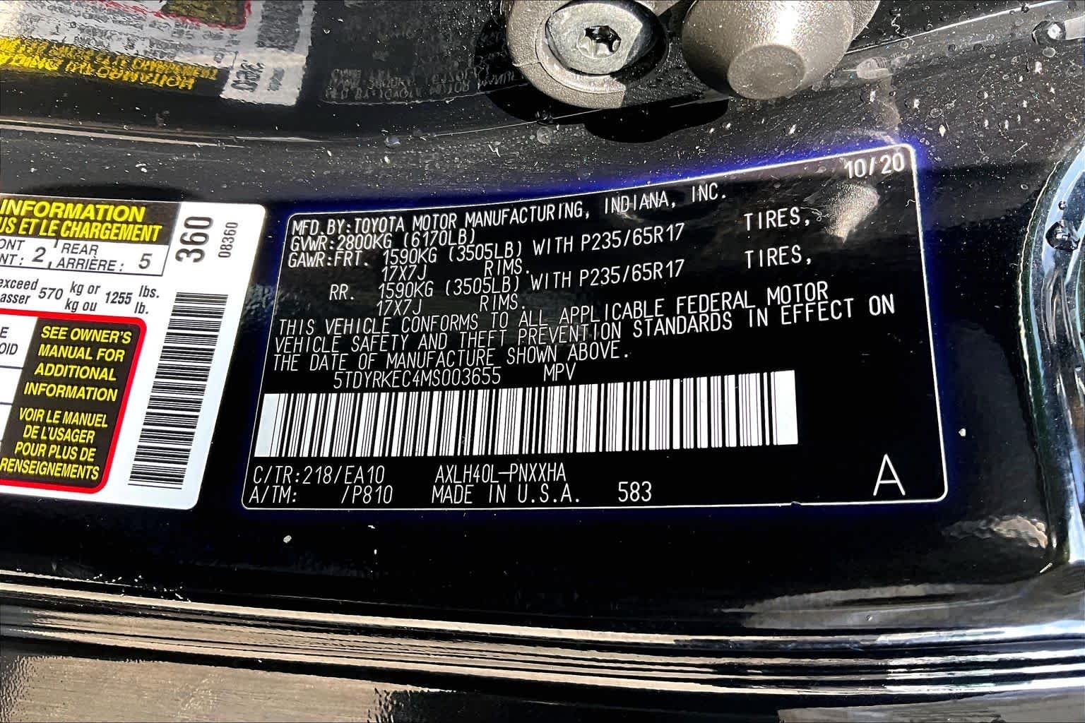 Used 2021 Midnight Black Metallic Toyota XLE image 34