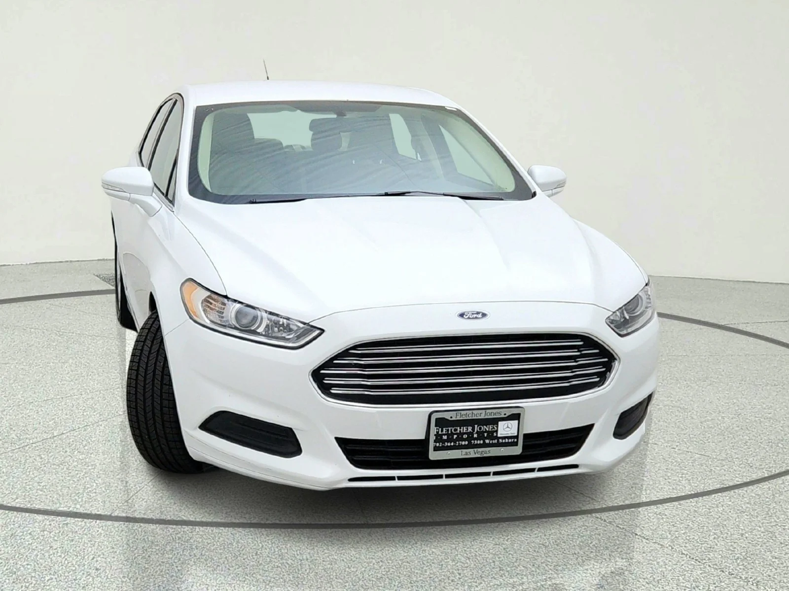 Used 2015 Oxford White Ford SE image 6