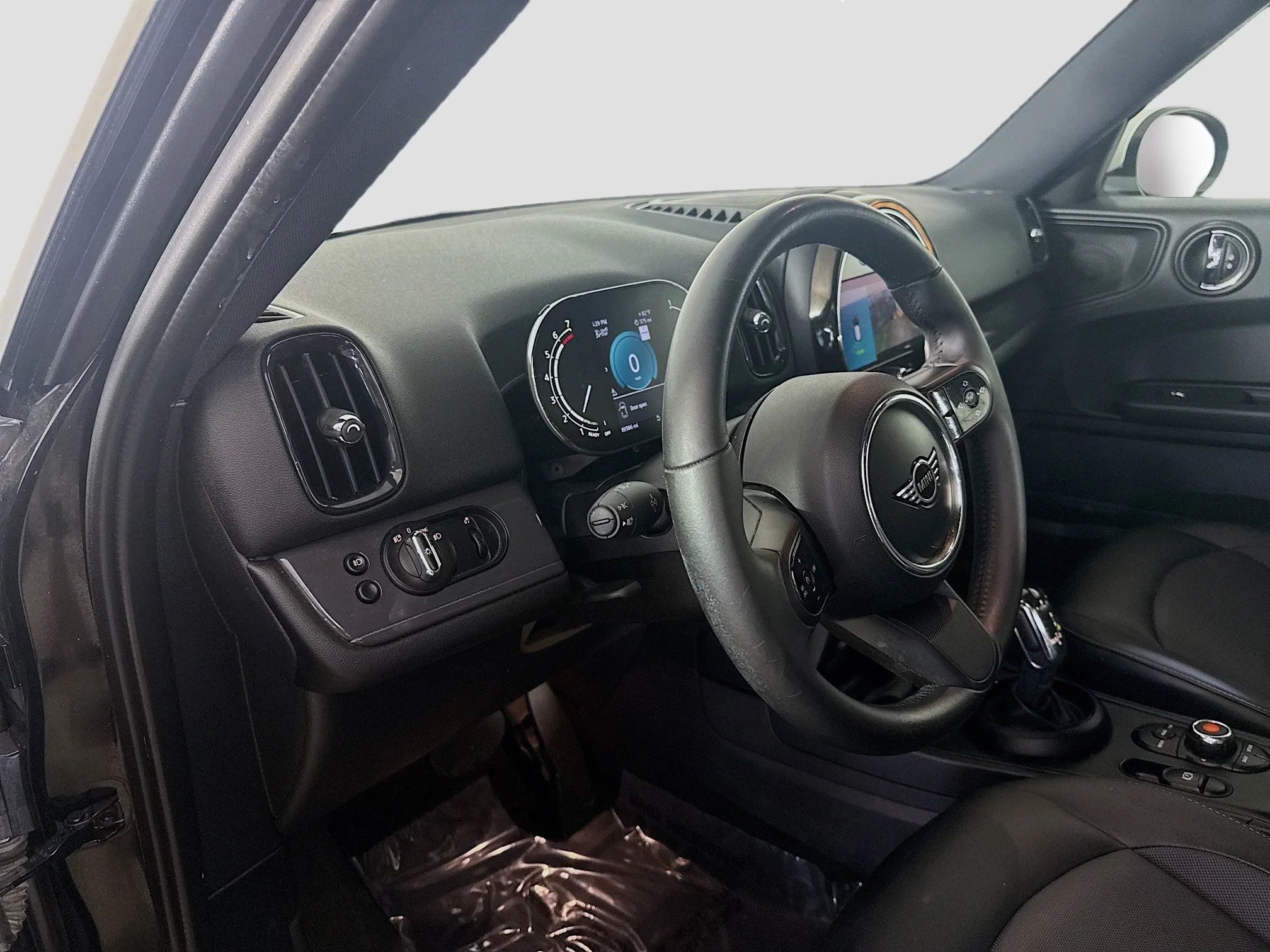 Used 2022 Midnight Black Metallic MINI Oxford Edition image 19