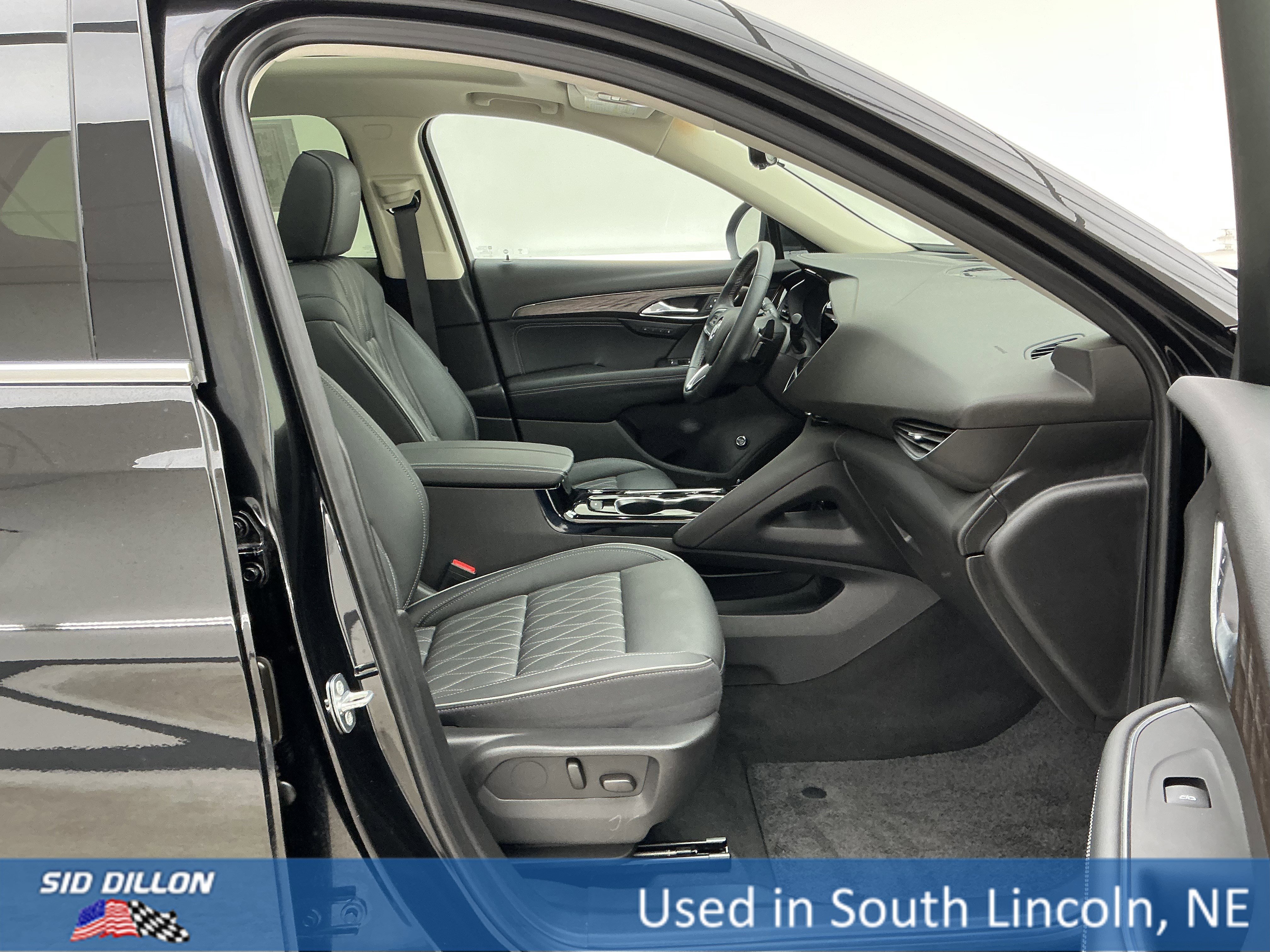 Used 2023 Ebony Twilight Metallic Buick Avenir image 26
