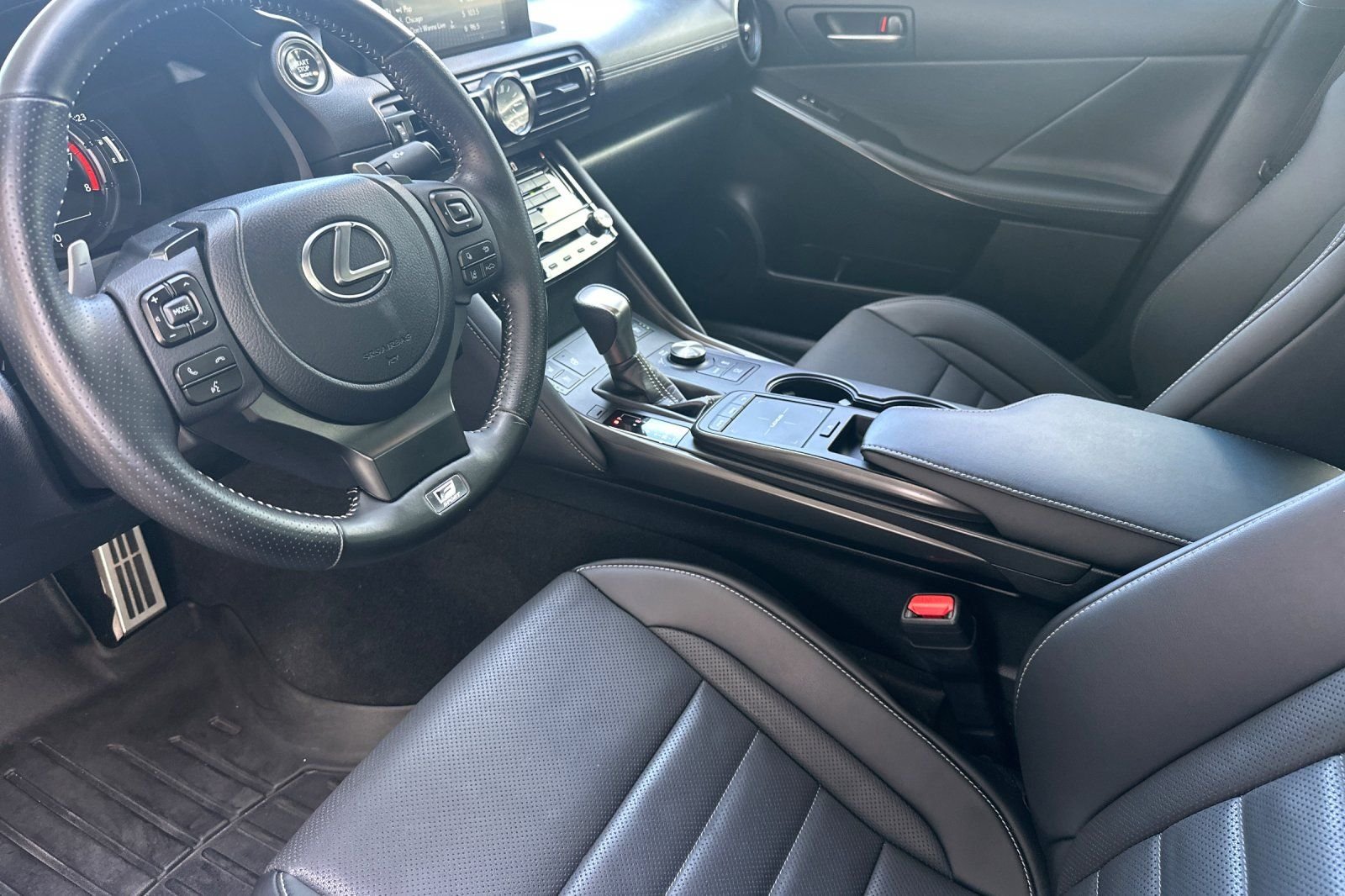 Used 2025  Lexus 350 F SPORT image 10