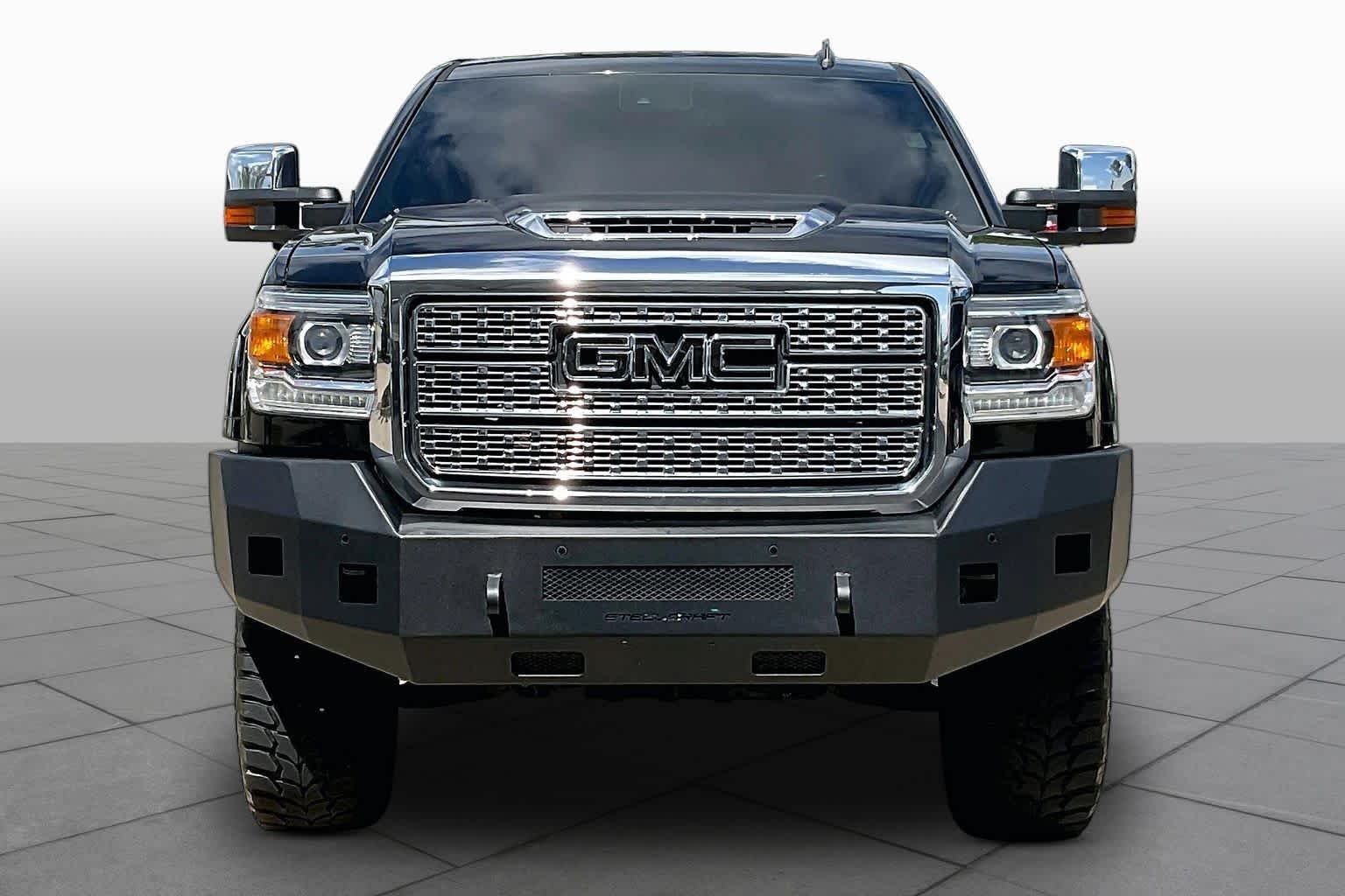 Used 2015 Onyx Black GMC Denali image 3