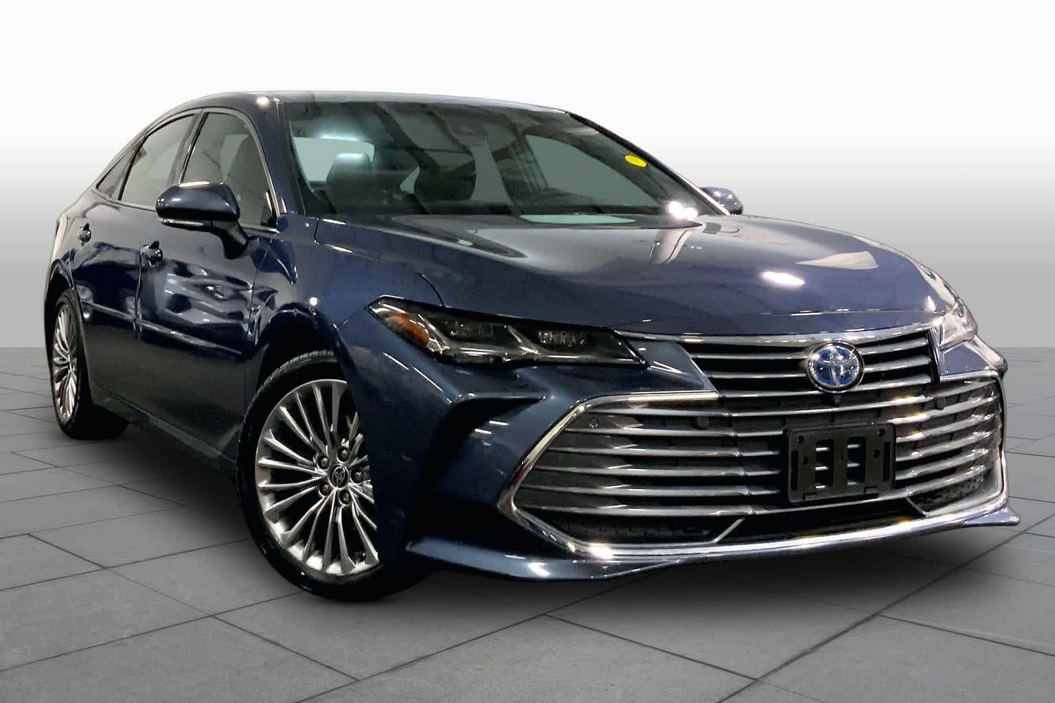 Used 2022 Harbor Gray Metallic Toyota Hybrid Limited image 3