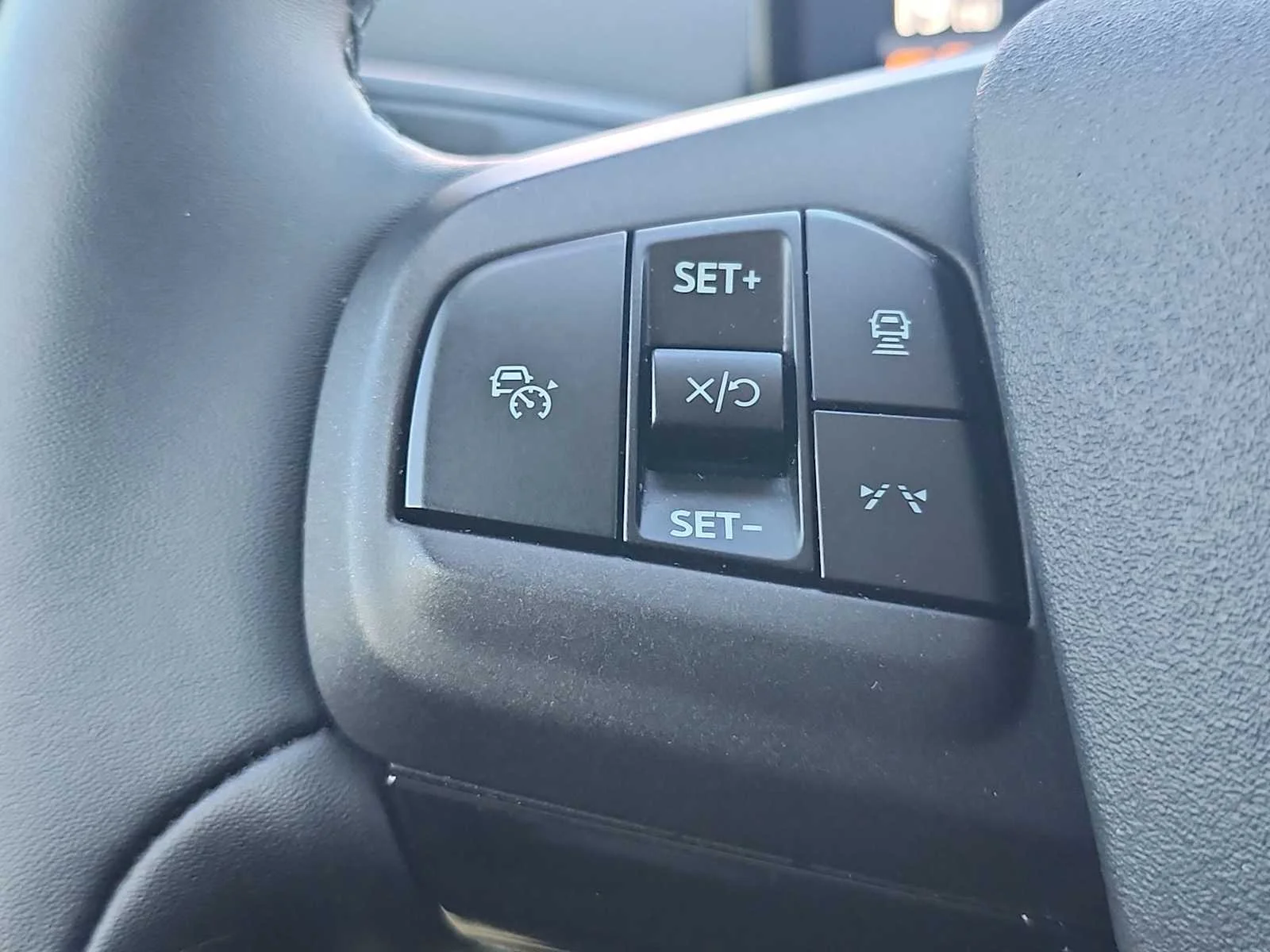 Used 2023 Vapor Blue Metallic Ford Select image 13