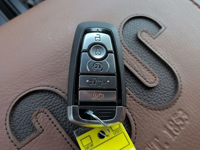 New 2026 Agate Black Metallic Ford King Ranch® image 29