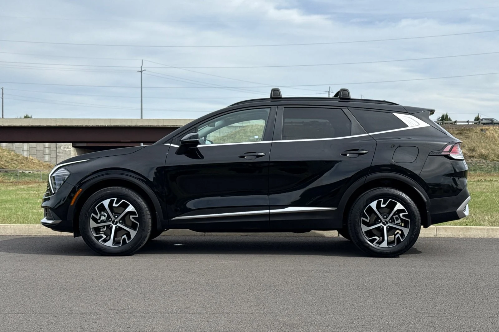 Used 2025 Black Kia EX image 6