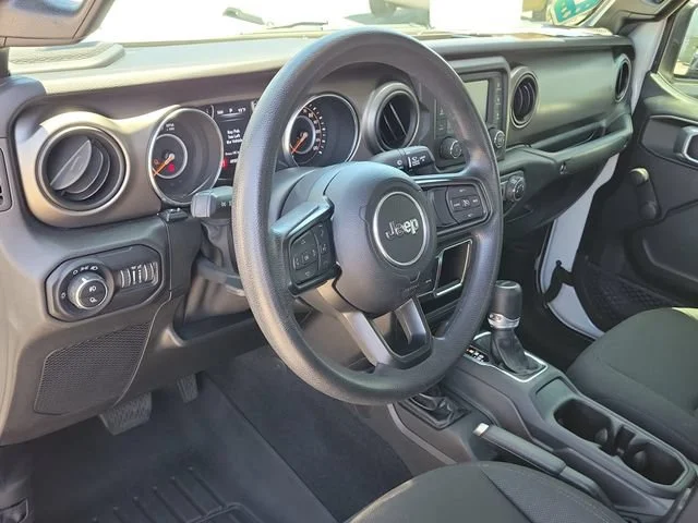 2021 Jeep Gladiator Sport - Photo 18