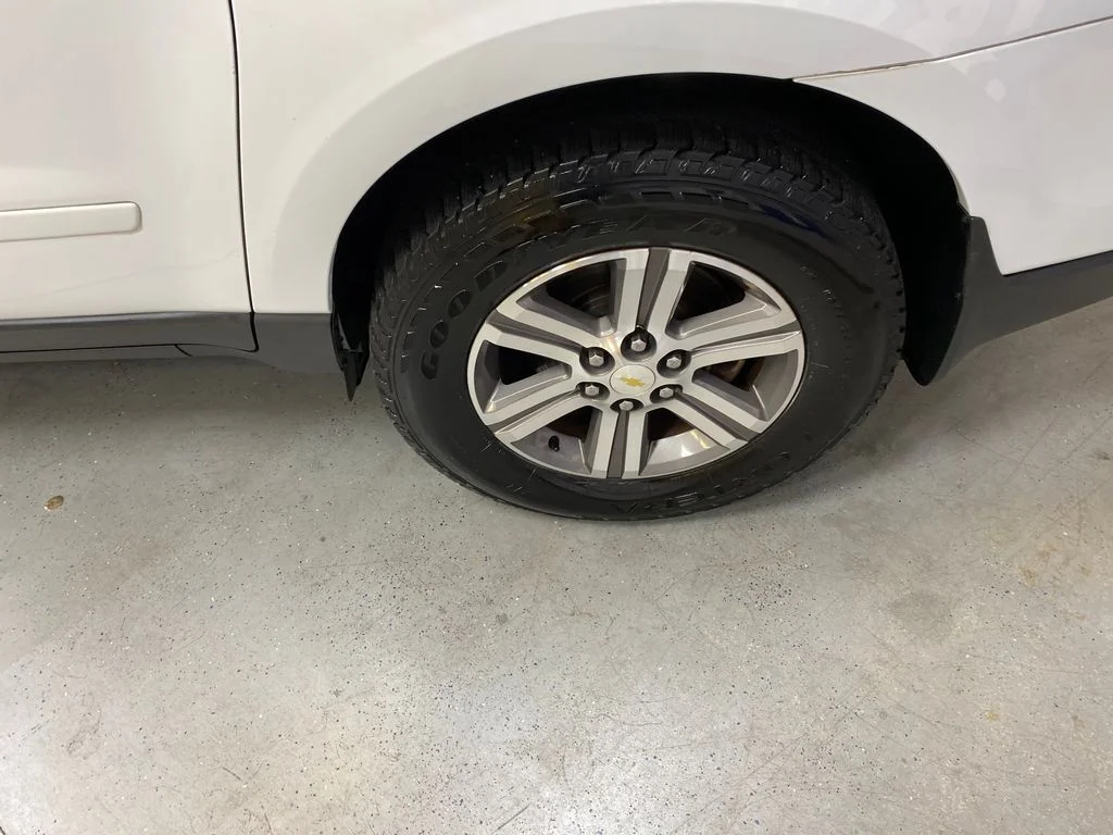 Used 2017 White Chevrolet LT image 12