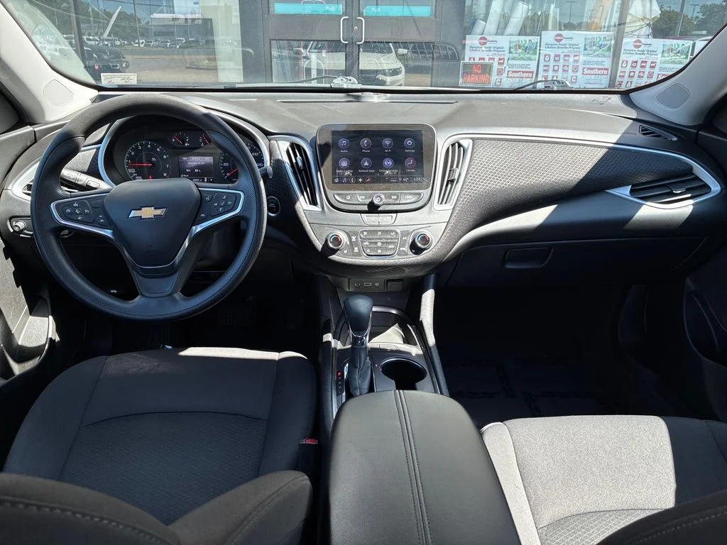 Used 2024 White Chevrolet LT image 13