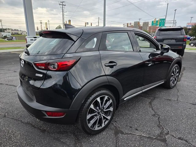 Used 2019 Black Mazda Grand Touring image 8