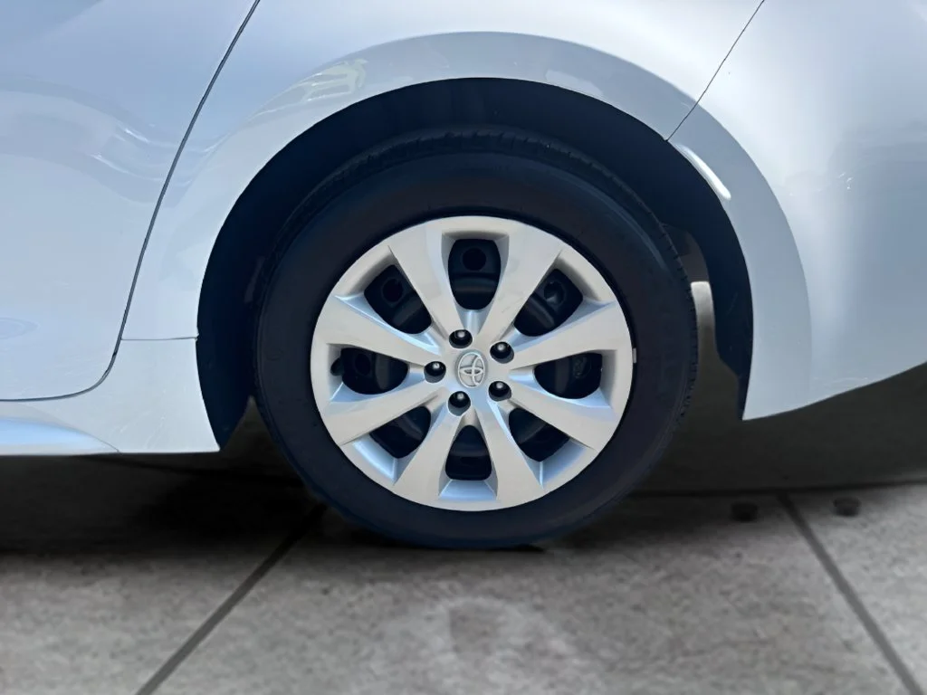 Used 2025 White Toyota LE image 26