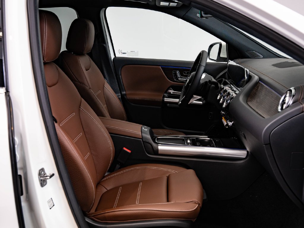 New 2026 Polar White Mercedes-Benz GLA 250 image 24