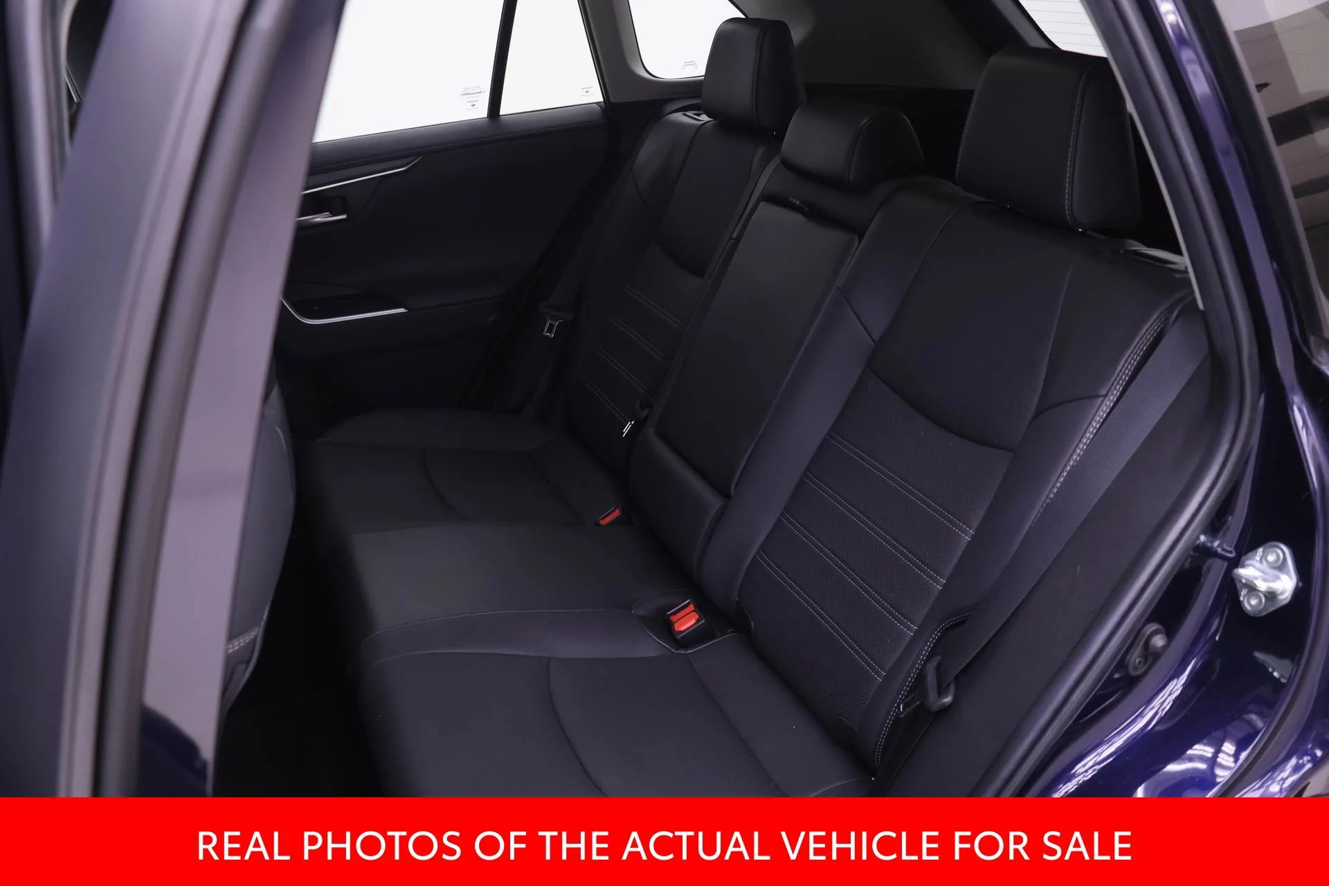 Used 2022  Toyota Limited image 10