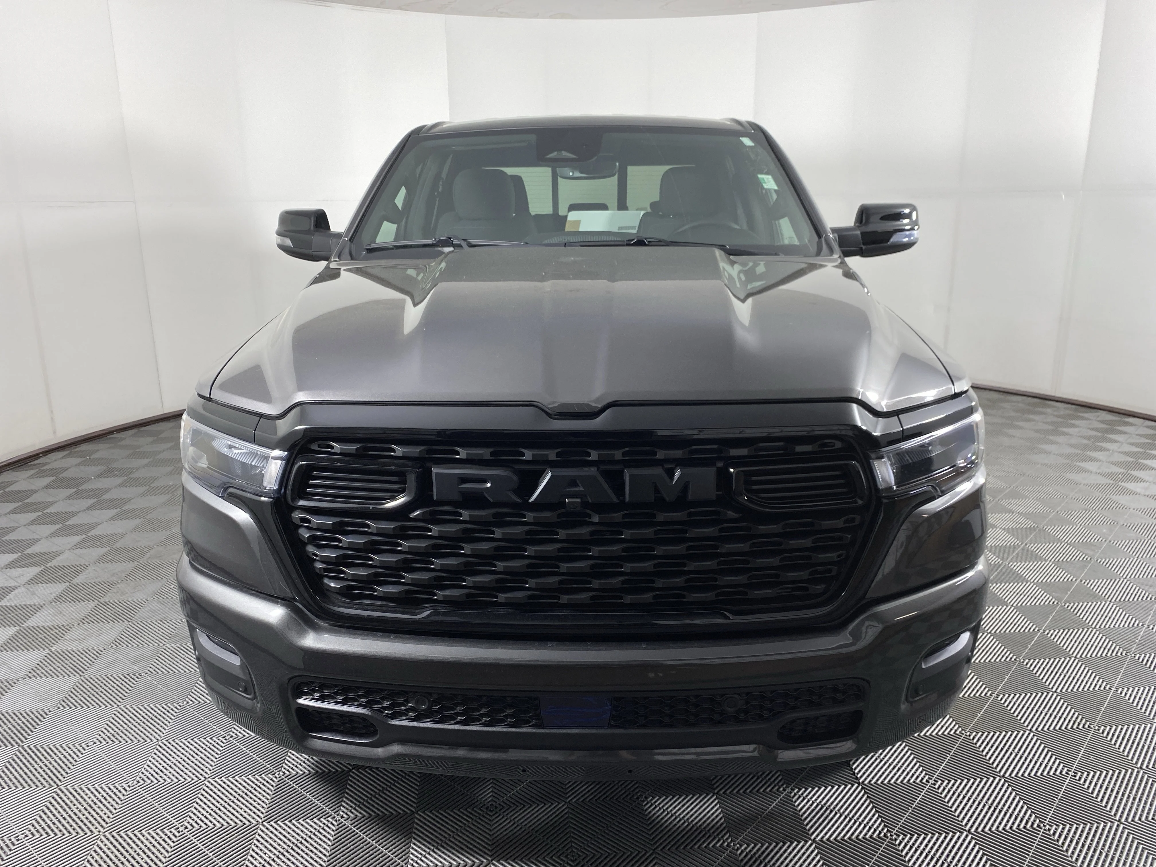 New 2026 Granite Crystal Metallic Clear-Coat Exterior Paint RAM Big Horn/Lone Star image 11