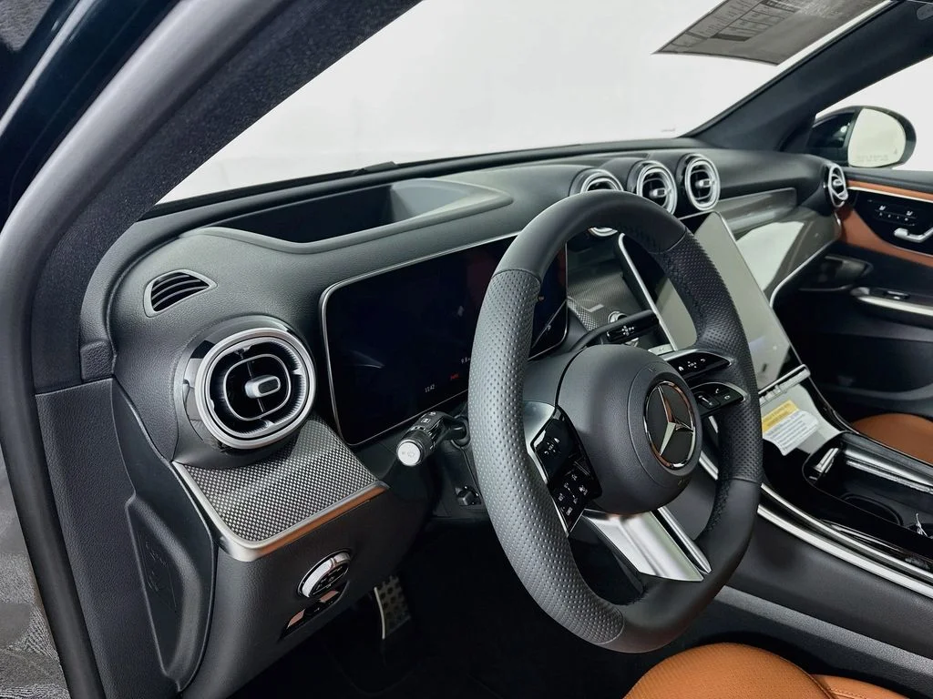 New 2027  Mercedes-Benz GLC 300 image 4