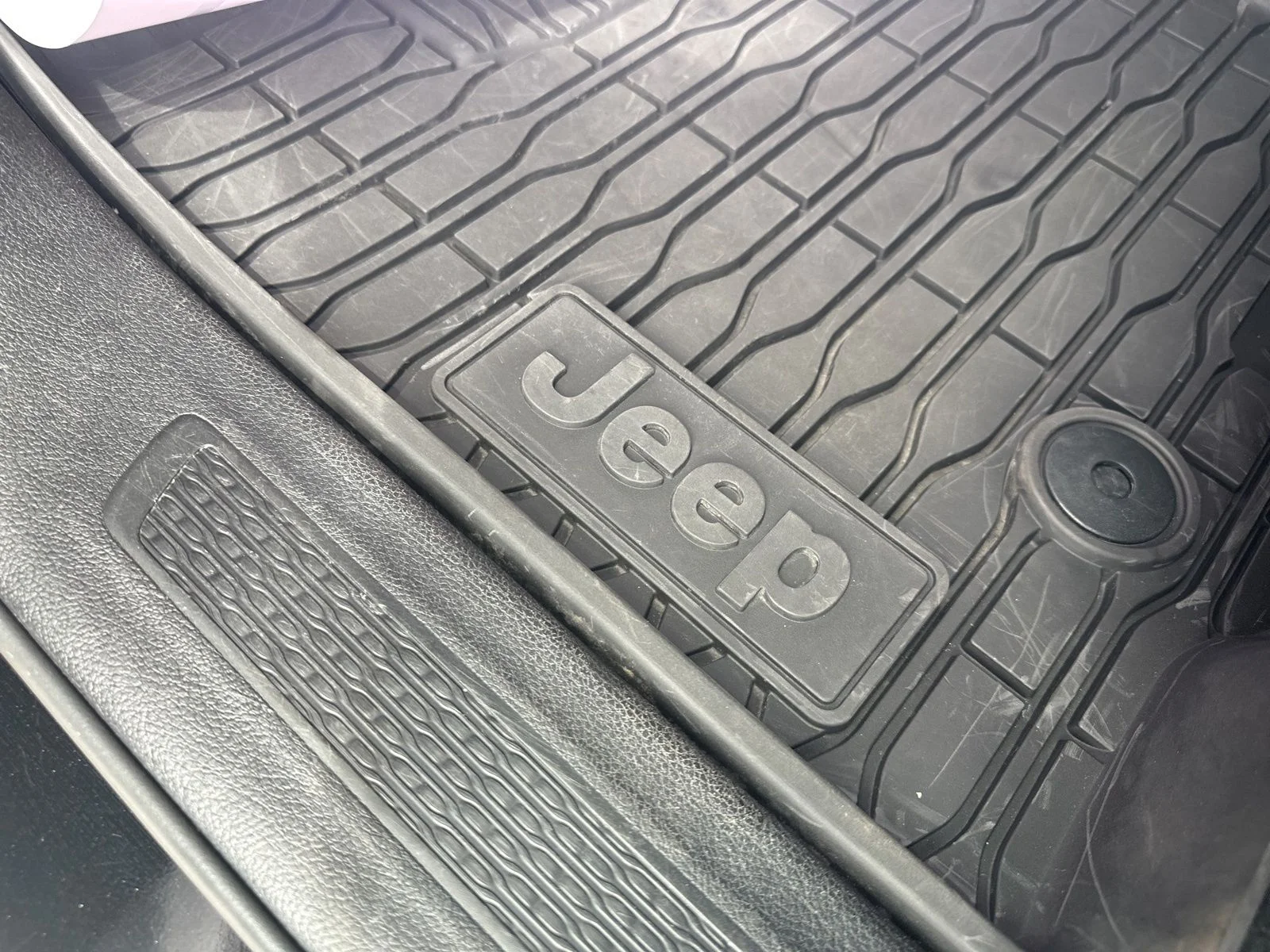Used 2024 Black Jeep Laredo image 14