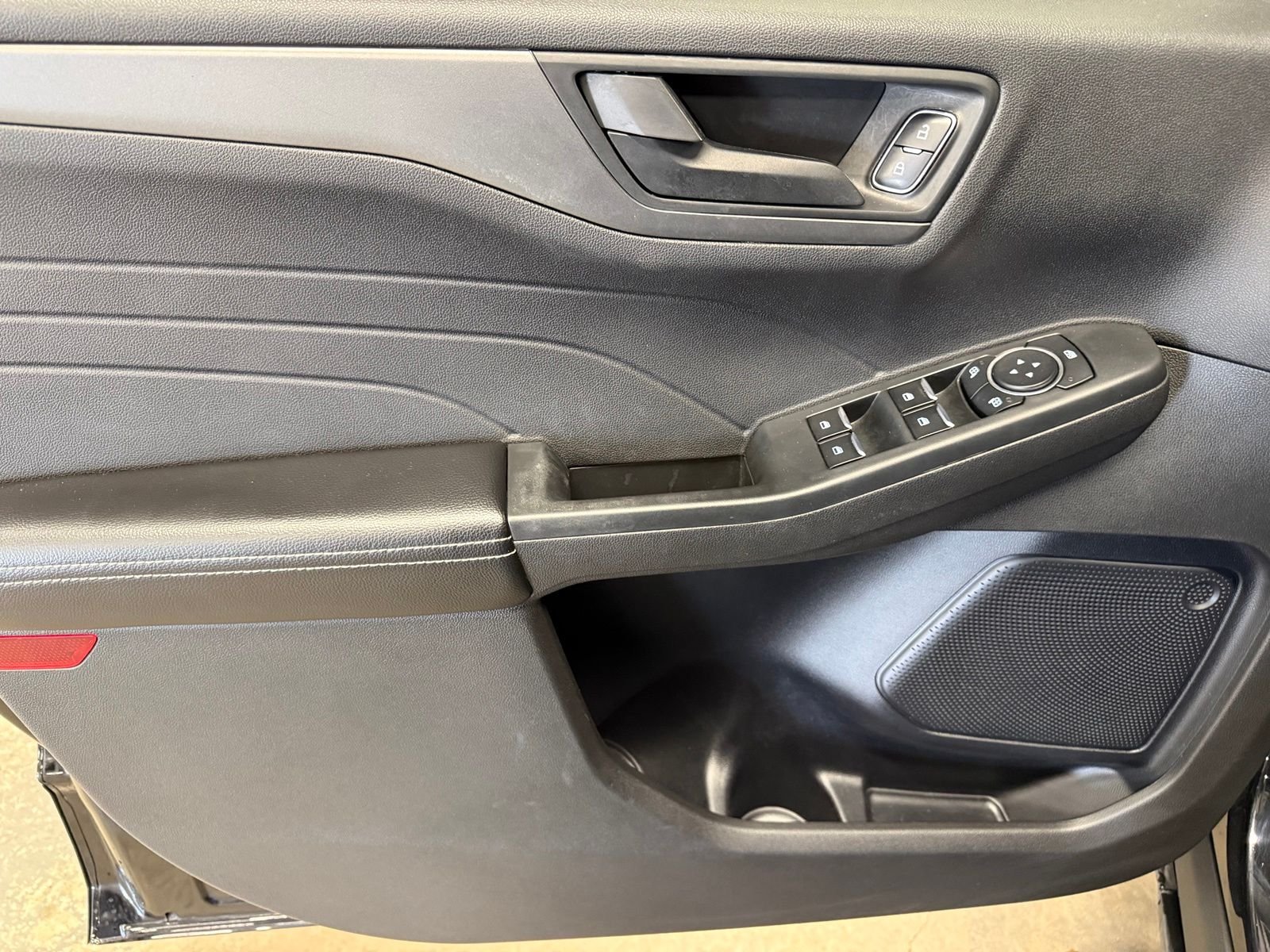 Used 2023 Black Ford Active image 17