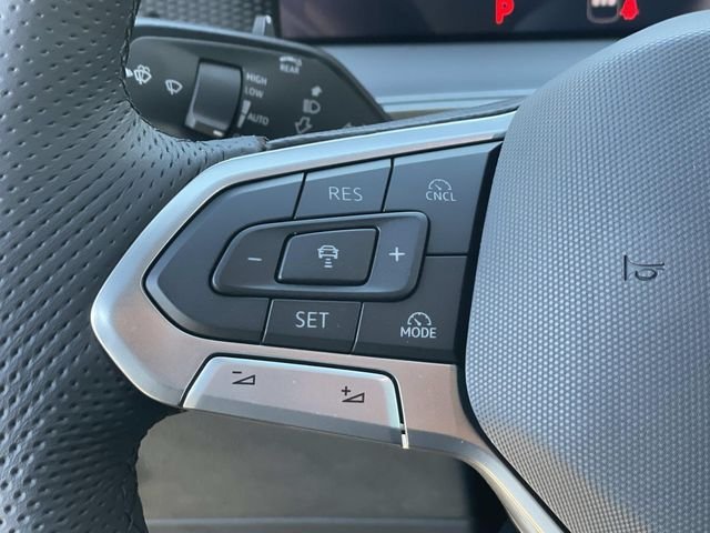 2026 Volkswagen Tiguan SE R-LINE BLACK - Photo 8