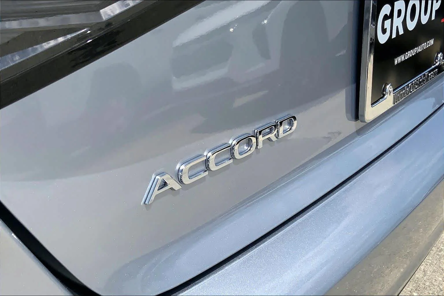 Used 2026 Solar Silver Metallic Honda SE image 31