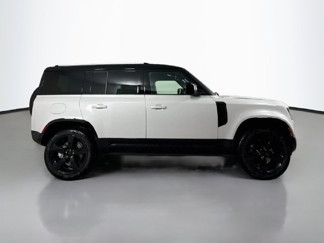 New 2026 Borasco Grey Land Rover X-Dynamic SE image 4