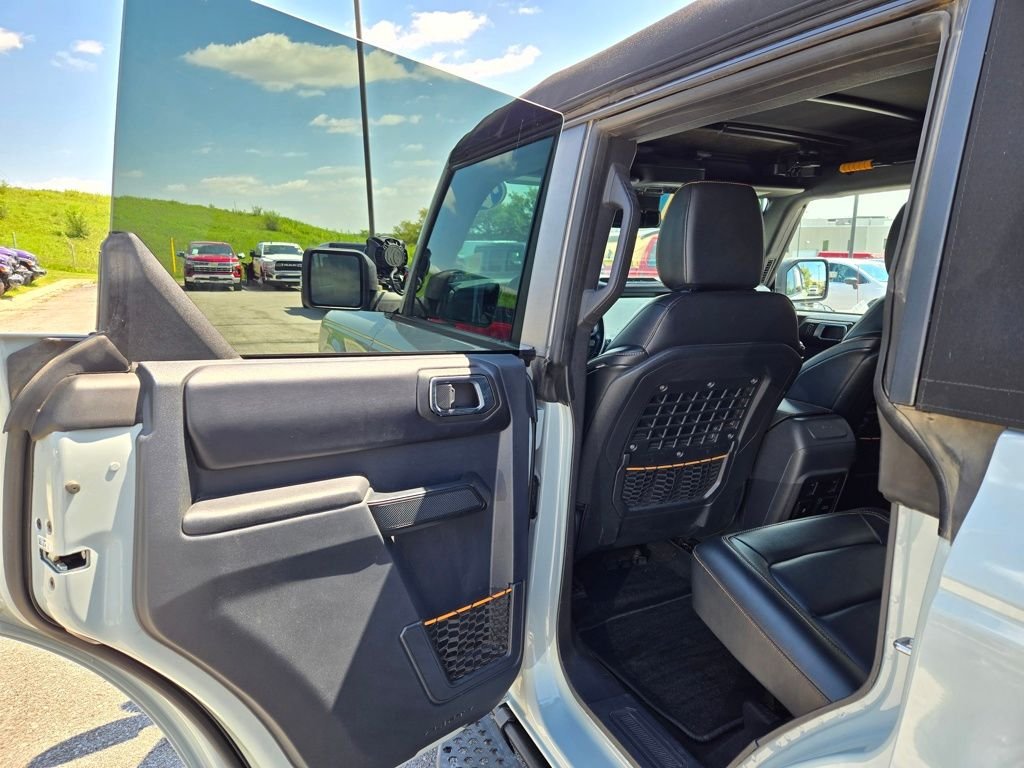 Used 2024 Green Ford Badlands image 27