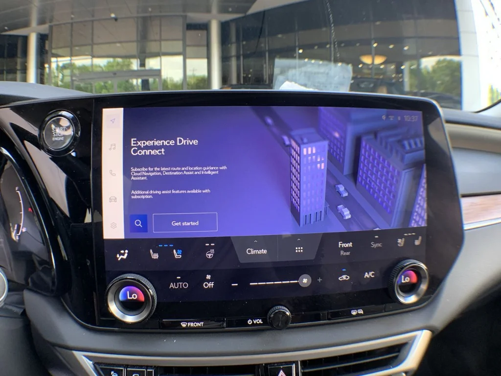 Used 2024 Iridium Lexus Premium+ image 18