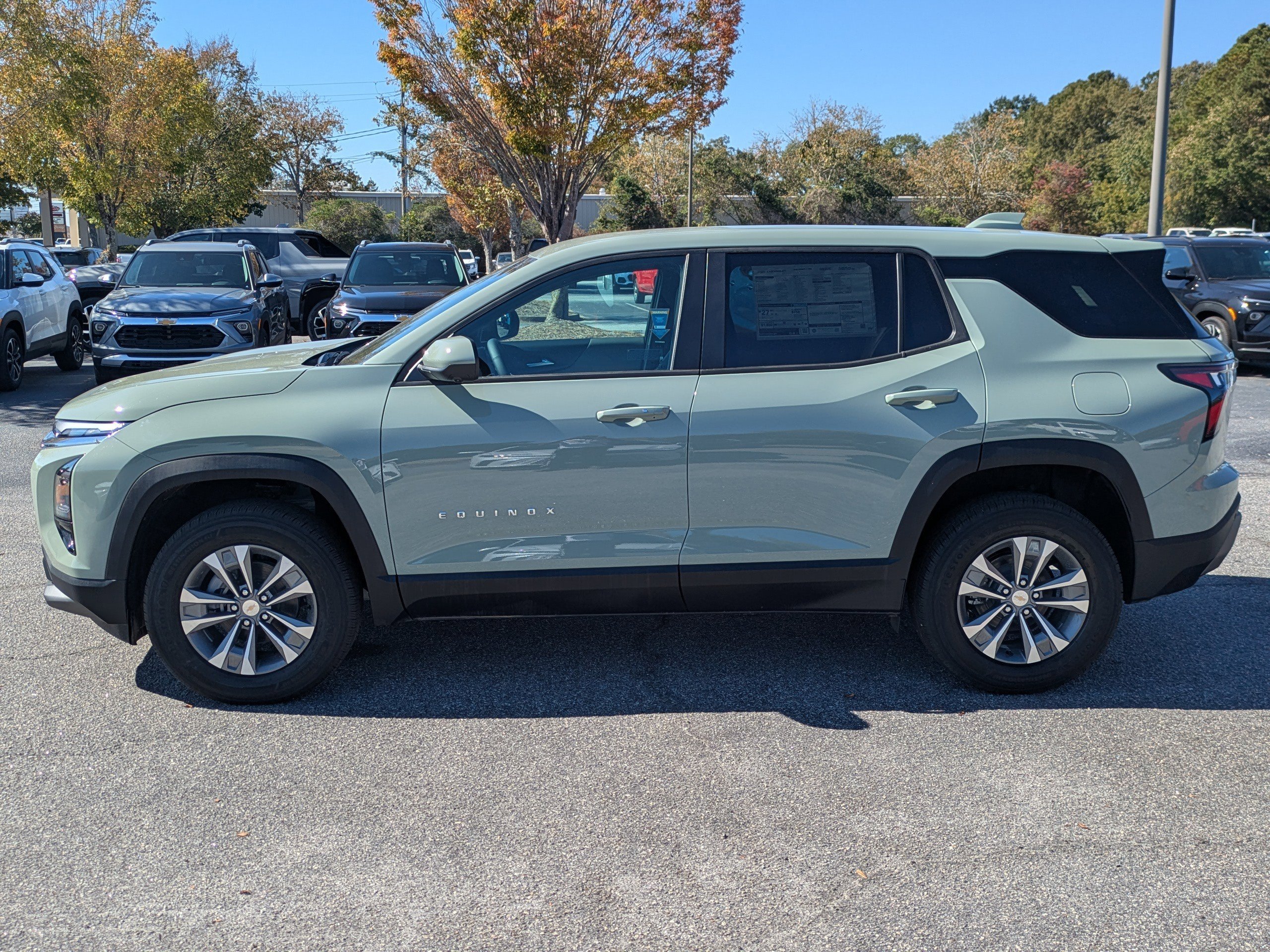 2026 Chevrolet Equinox LT photo 3