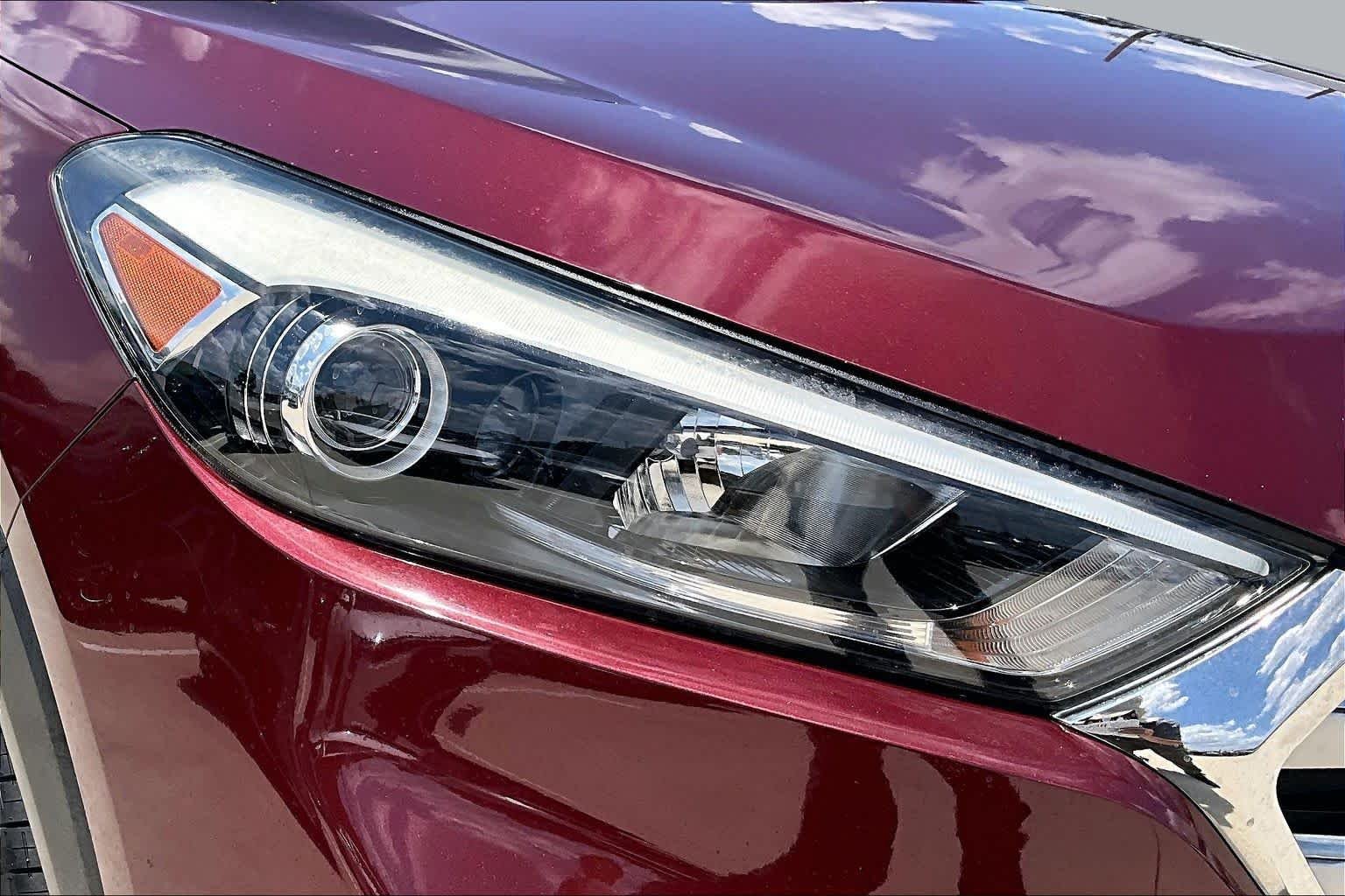 Used 2017 Ruby Wine Hyundai Limited image 27