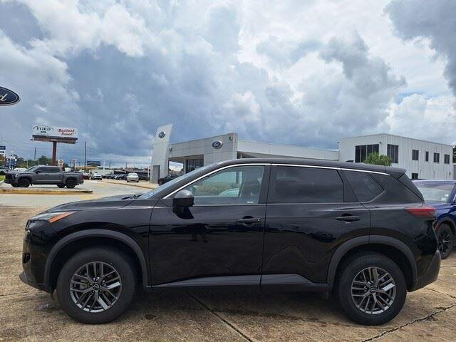 Used 2023 Super Black Nissan S image 2
