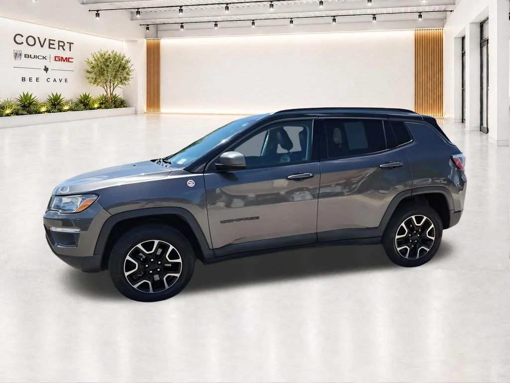 Used 2019 Gray Jeep Trailhawk image 8