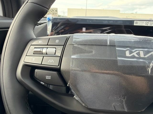 New 2026 Glacial White / Black Roof Kia X-Pro Prestige image 21