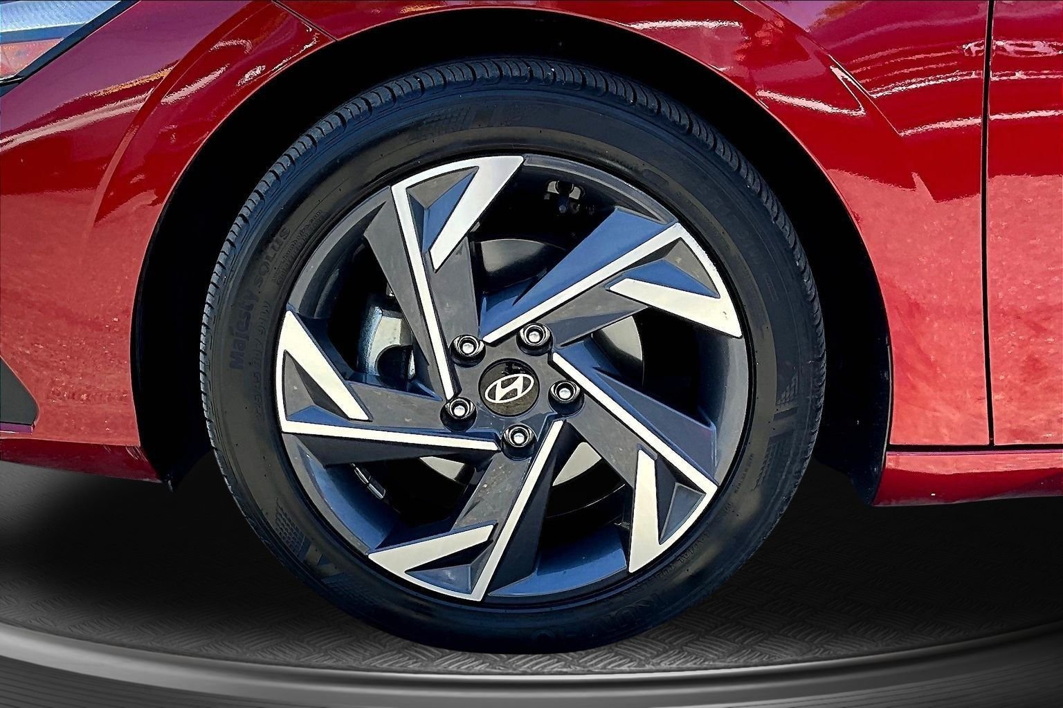 Certified Used 2025 Red Hyundai SEL Sport image 33