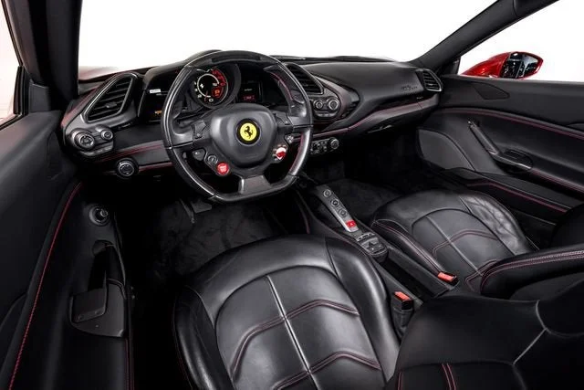 Certified Used 2018 Rosso Fiorano Ferrari  image 27