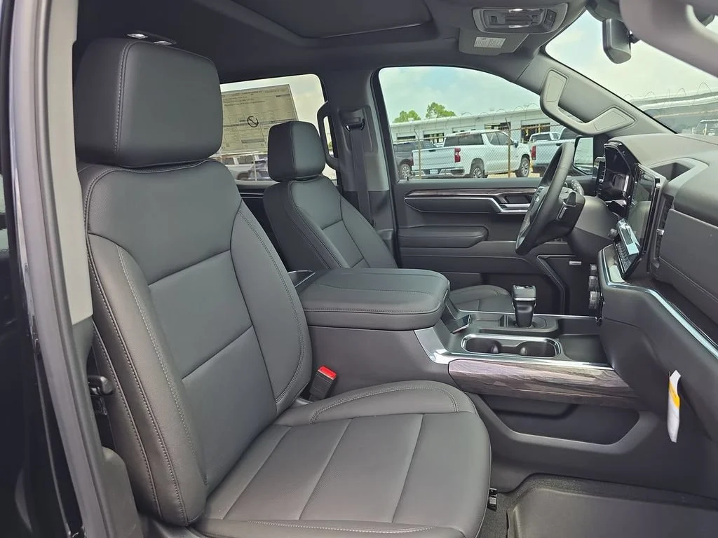 New 2026 Black Chevrolet LTZ image 34