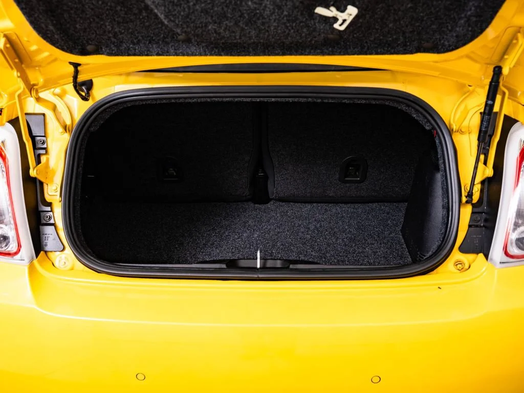 Used 2017 Giallo Moderna Perla (Pearl Yellow Tri-Coat) FIAT Abarth image 21