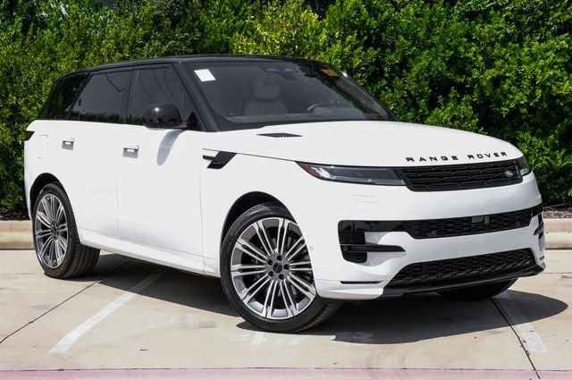 New 2026 White Land Rover Dynamic SE image 7