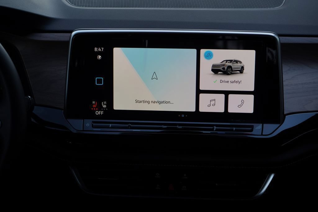New 2026 Deep Black Pearl Volkswagen SE w/Technology image 11