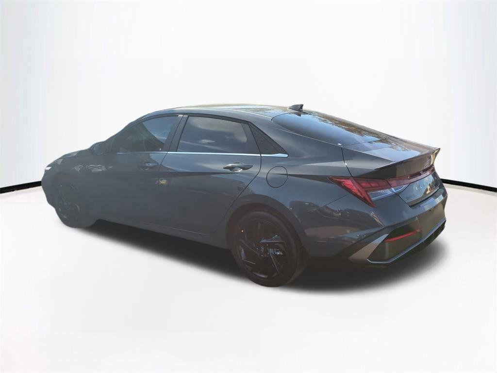 New 2026 Gray Hyundai SEL Sport Premium image 7
