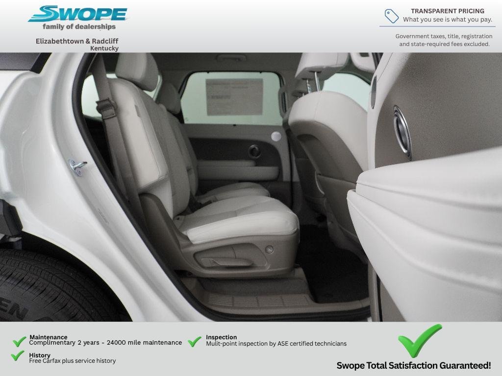 New 2026 Creamy White Pearl Hyundai SEL 7P image 9
