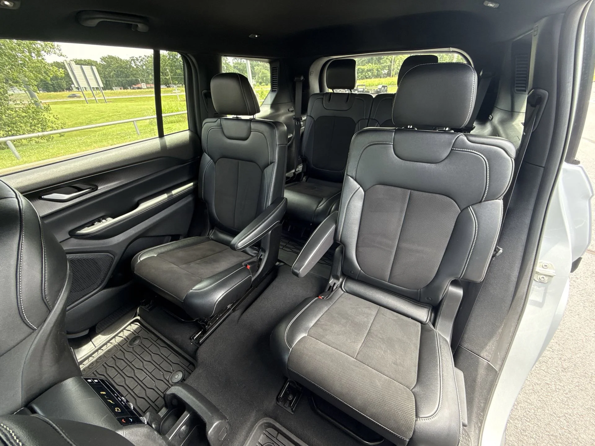 2023 Jeep Grand Cherokee L Altitude - Photo 21