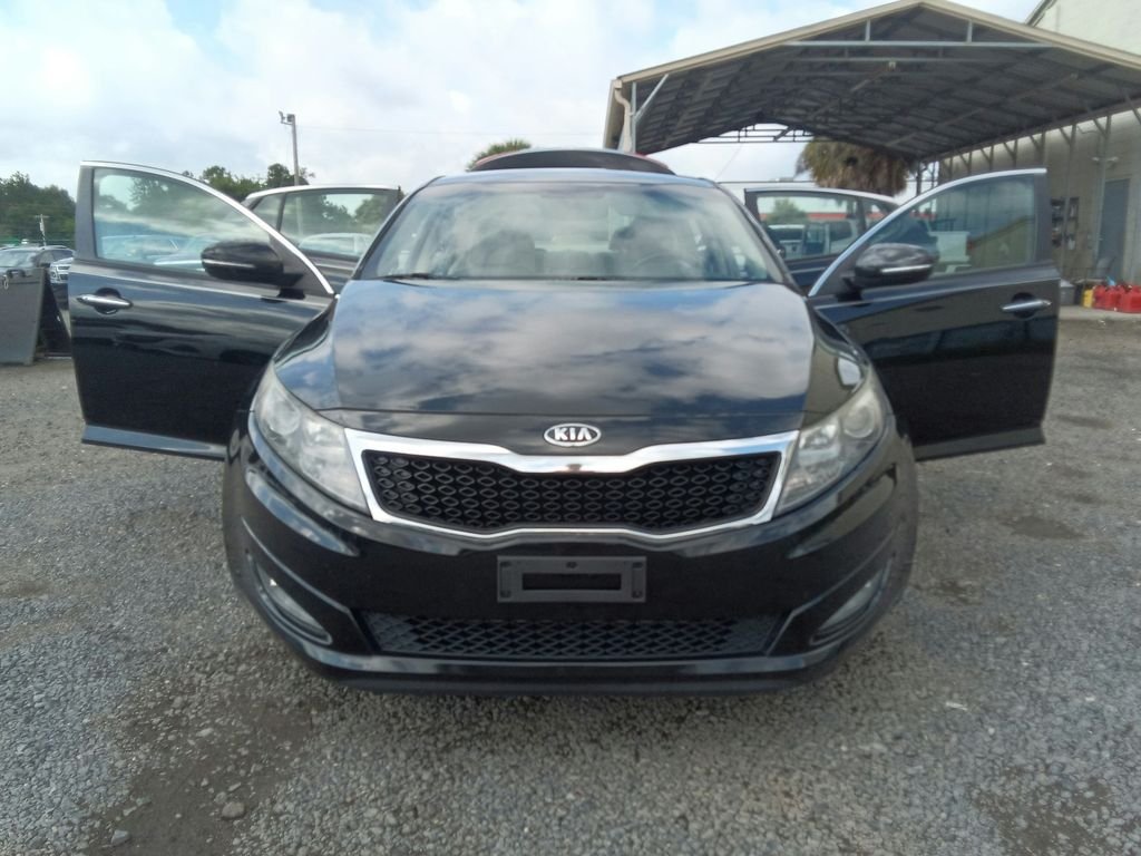 Used 2012 Black Kia EX image 9