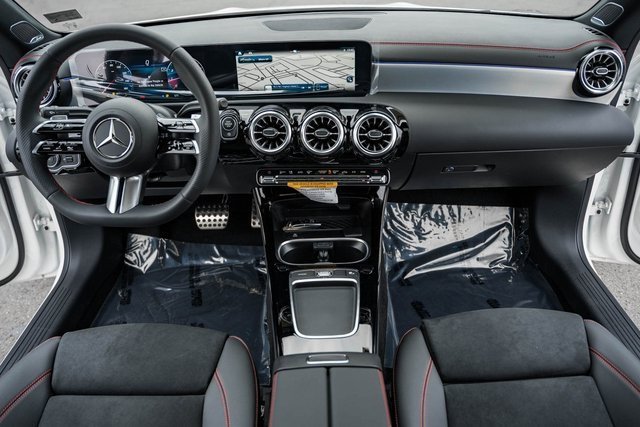 2025 Mercedes-Benz CLA CLA 250 - Photo 18