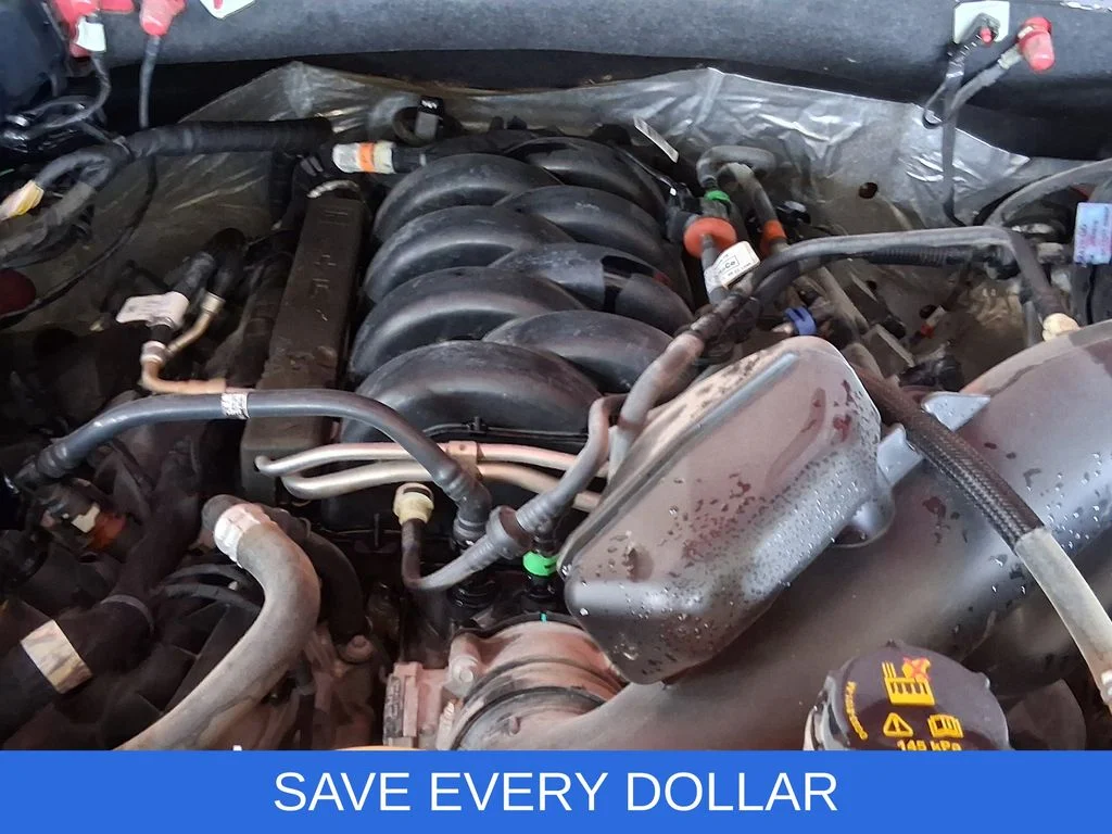 Used 2018 Red Ford XL image 17