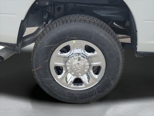 New 2026 Bright White Clear-Coat Exterior Paint RAM TRADESMAN image 19