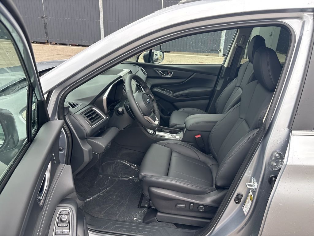 New 2026 ICE SILVER METALLIC Subaru Limited 7-Passenger image 9